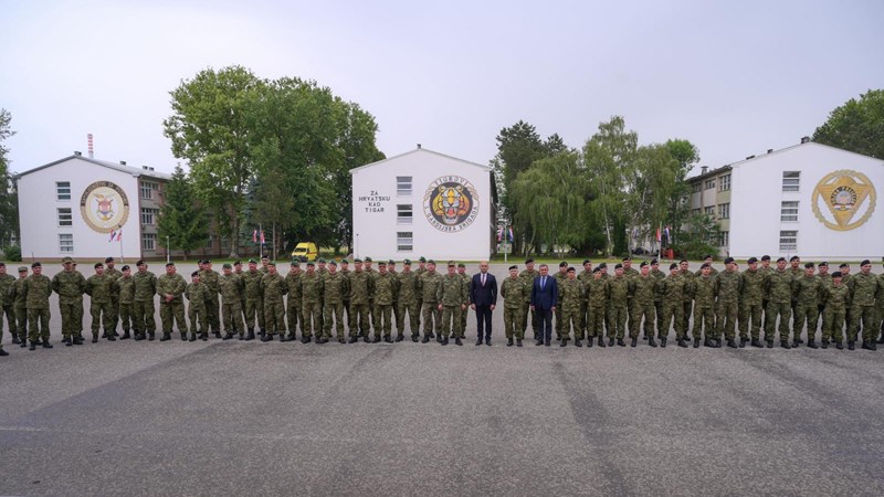 Anušić ispratio 41. vojni kontingent na Kosovo: Naši su vojnici uvijek na dobrom glasu i među najboljima